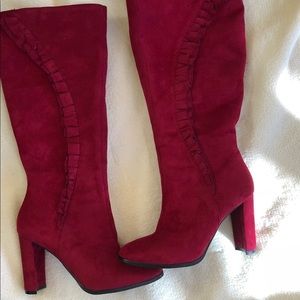 Stretchy red dress boots